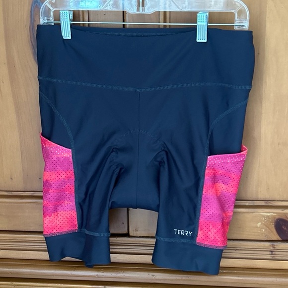 Terry Precision Bike Shorts Women’s L Black Pink Cycling Padded Compression - Picture 1 of 7